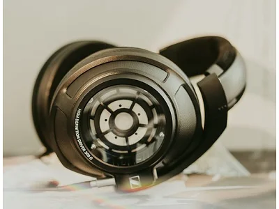 SENNHEISER HD820 SENNHEISER HD820