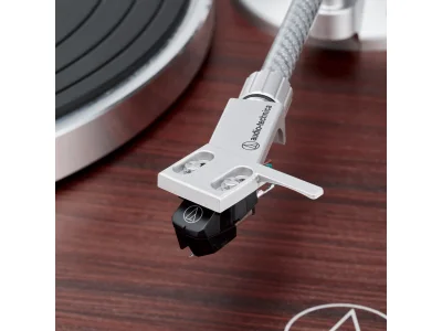 AUDIO TECHNICA AT-LPW50BT (RW) AUDIO TECHNICA AT-LPW50BT (RW)