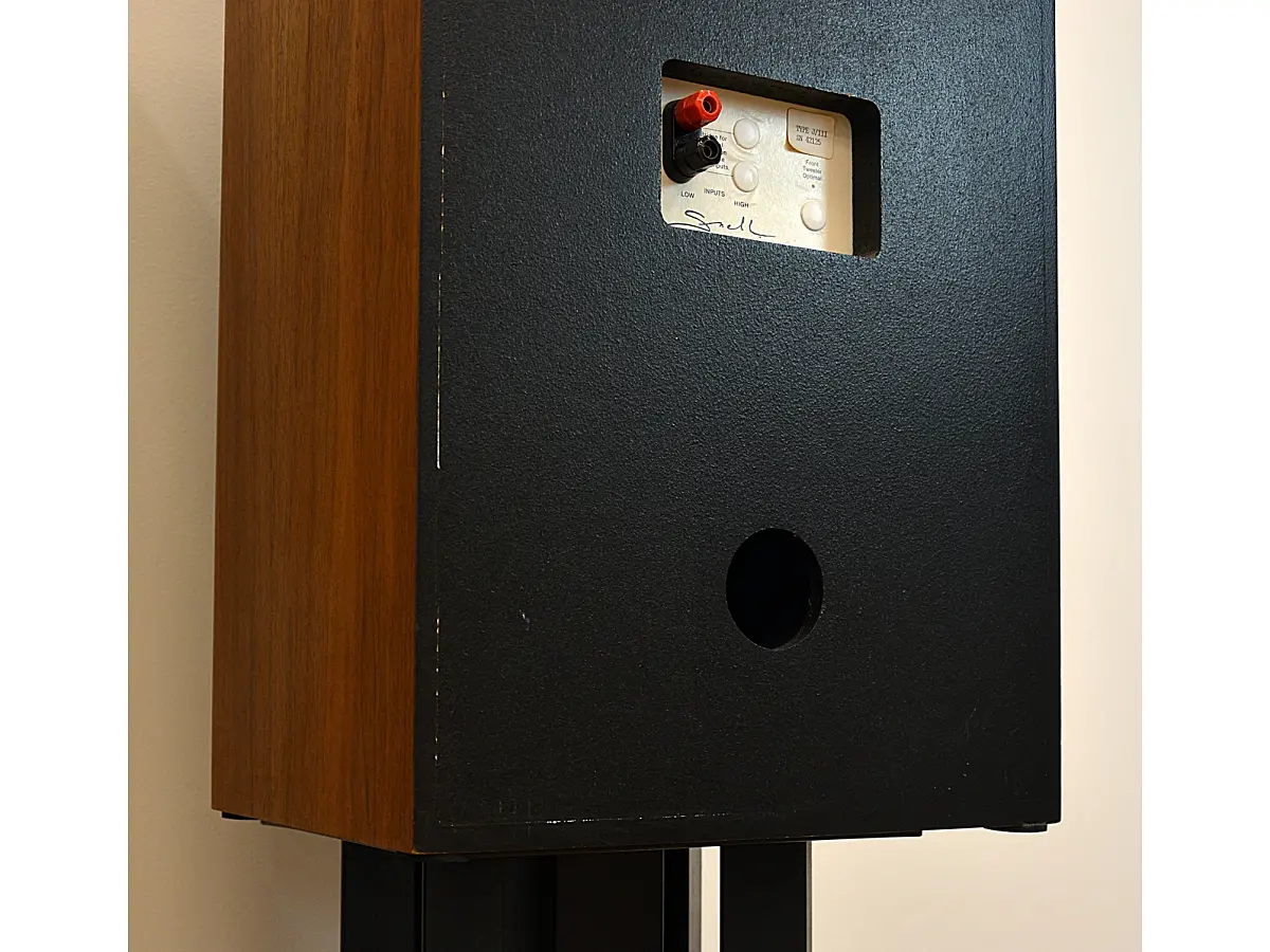 Snell type a iii top