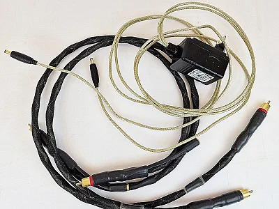 Synergistic Research SYNERGISTIC RESEARCH STEALTH 1MT X 2 RCA