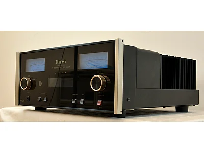 MCINTOSH MA 6700