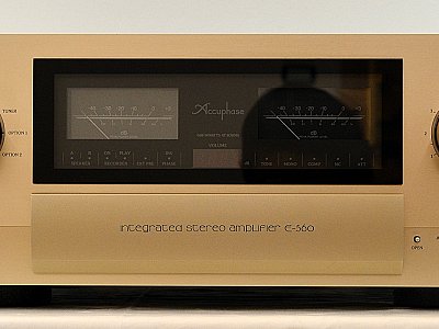 Accuphase ACCUPHASE E-560