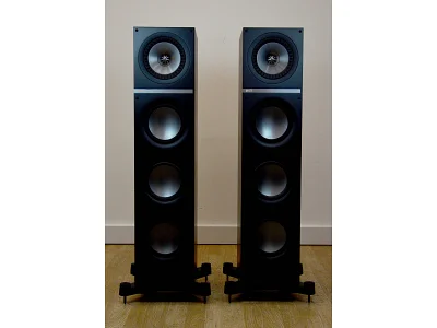 KEF KEF Q700