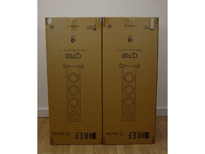 KEF Q700