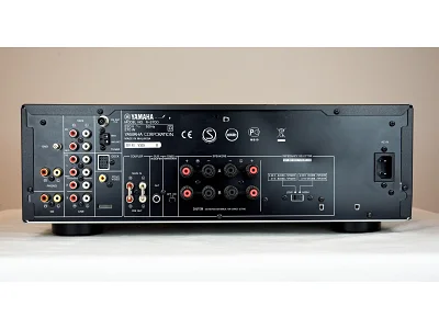 YAMAHA R-S700
