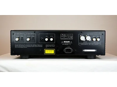 ACCUPHASE DP-67