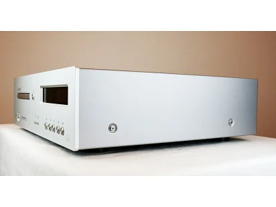 LUXMAN D-03X