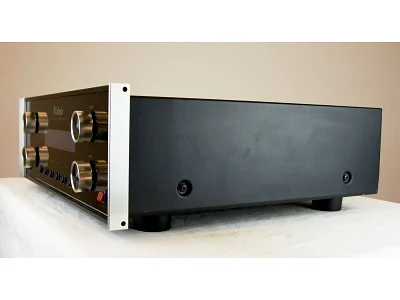 MCINTOSH C220