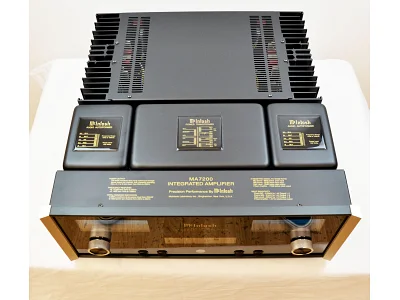 MCINTOSH MA7200 MCINTOSH MA7200