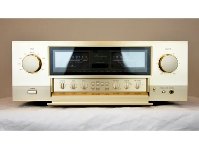 ACCUPHASE E-4000