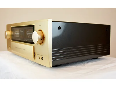 ACCUPHASE E-4000