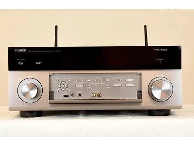 YAMAHA RX-A1080 YAMAHA RX-A1080