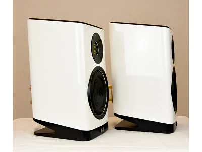 ELAC VELA BS 403 ELAC VELA BS 403