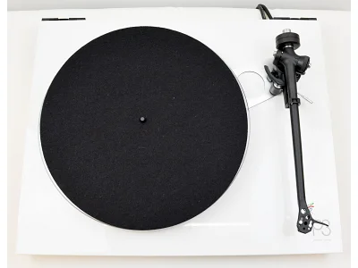 REGA PLANAR 3
