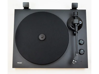TEAC TN-280BT