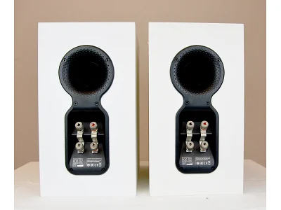 BOWERS & WILKINS 606 S2