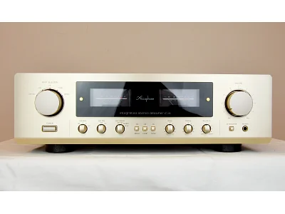 Accuphase ACCUPHASE E-213