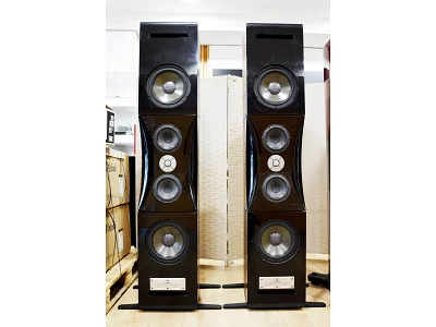 USHER USHER GRAND TOWER