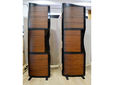 USHER GRAND TOWER USHER GRAND TOWER