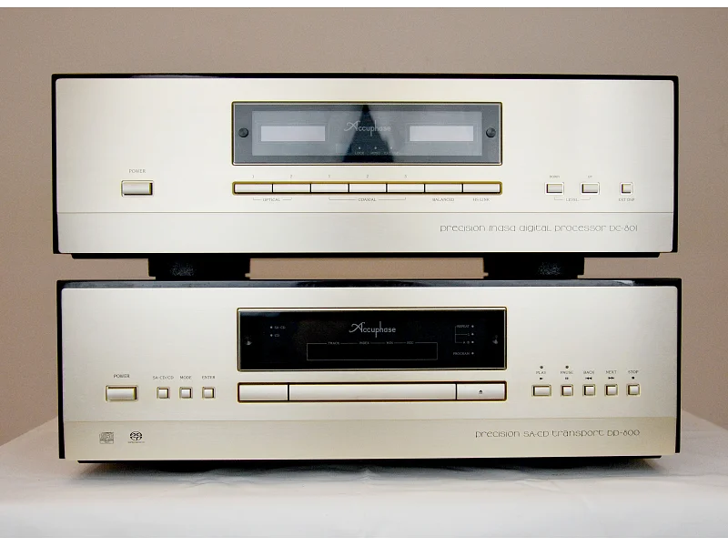 Accuphase ACCUPHASE DP-800 + DC-801