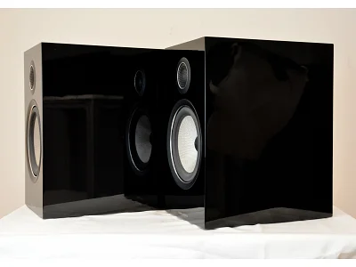 BOWERS & WILKINS 706 S2