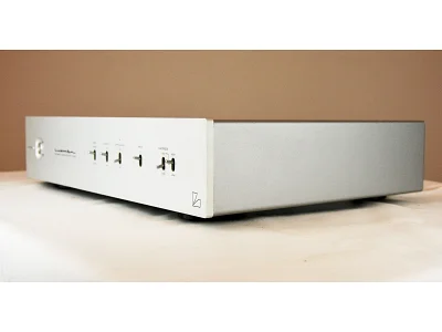 LUXMAN E-250