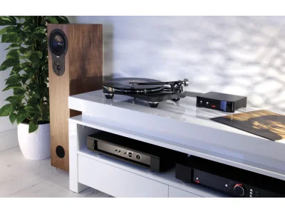 REGA PLANAR 8