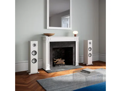 KEF Q7 META