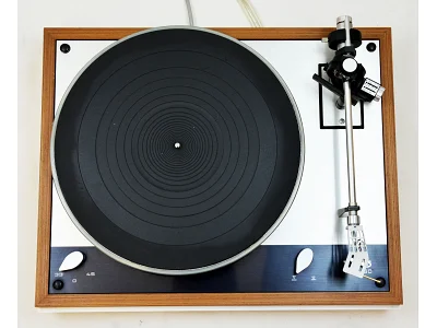 THORENS TD160