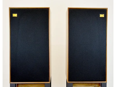 WHARFEDALE LINTON + STAND WHARFEDALE LINTON + STAND