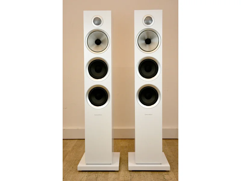Bowers & Wilkins BOWERS & WILKINS 704 S2