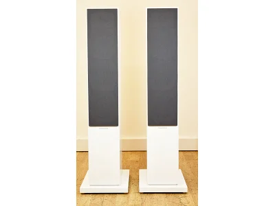 BOWERS & WILKINS 704 S2 BOWERS & WILKINS 704 S2