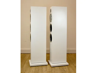 BOWERS & WILKINS 704 S2 BOWERS & WILKINS 704 S2