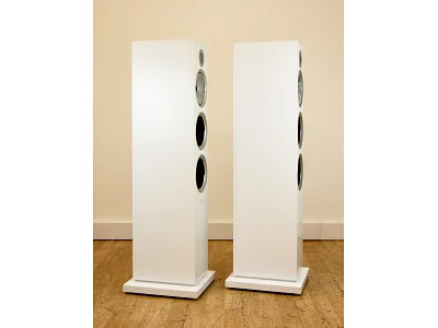 BOWERS & WILKINS 704 S2 BOWERS & WILKINS 704 S2