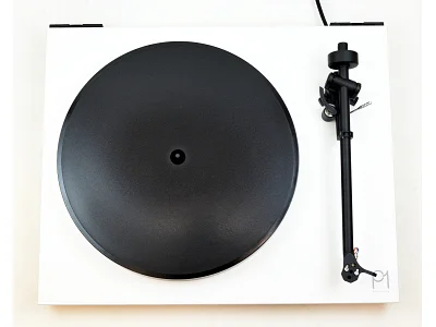 REGA PLANAR 1 REGA PLANAR 1