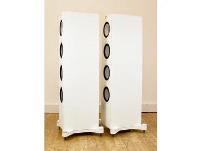 KEF Q550