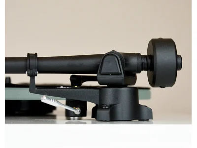REGA PLANAR 2