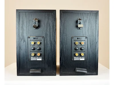 KEF Q300