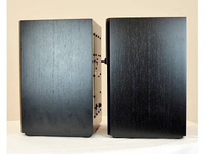 JBL 4305P
