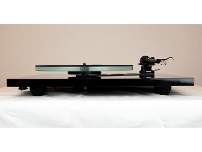 REGA PLANAR 3