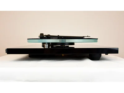 REGA PLANAR 3